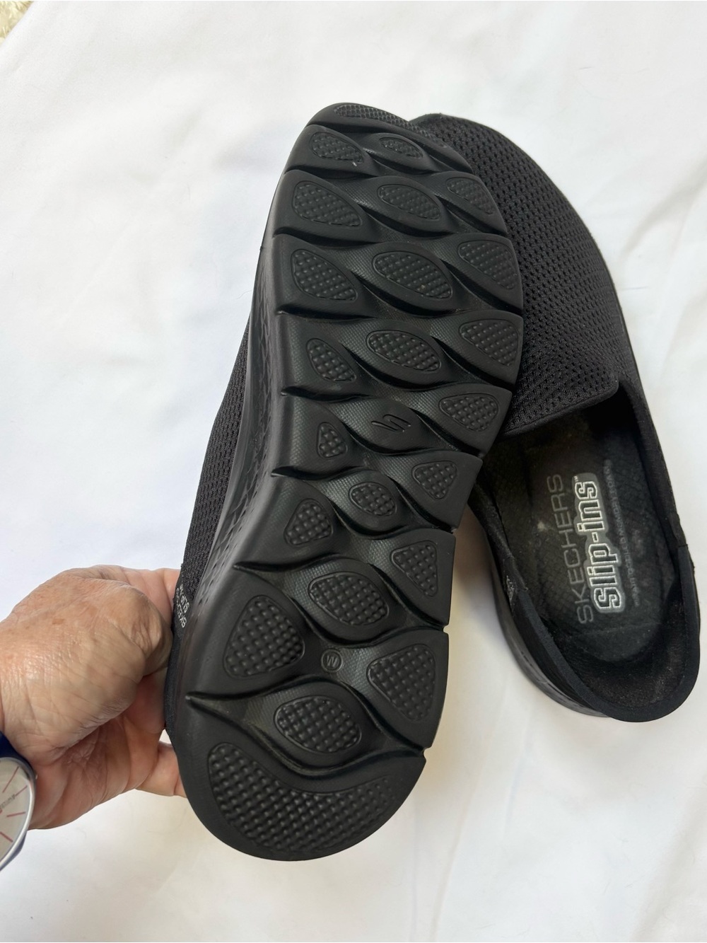 Skechers Women's Slip-On Black Knit Go Walk Shoes - Picture 8 of 8